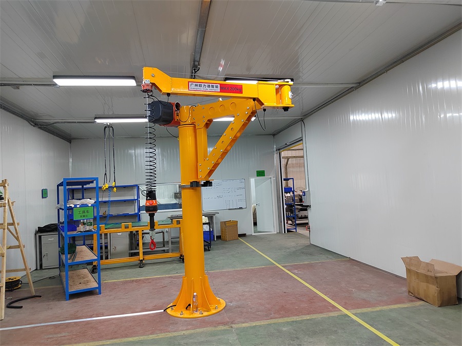 做包装机重量50kg的封刀搬运